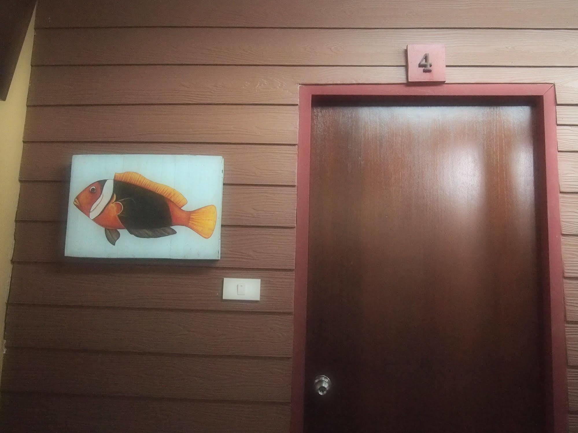 Sincere Hostel Bar And Bistro 코란타 외부 사진